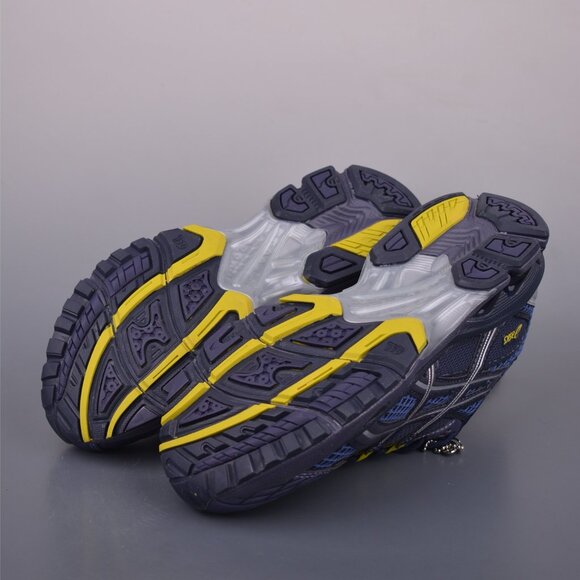 Light sports casual shoes